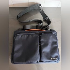 TOMTOC Defender-A17 Laptop Handbag For 15.6'' Universal Laptop | Black